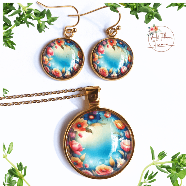 Collier illustré - Guirlande de fleurs