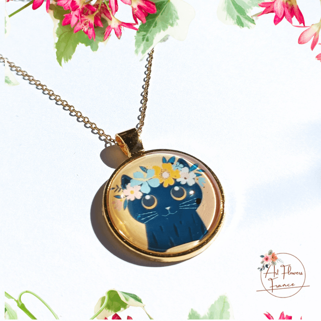 Collier illustré - Chaton avec des fleurs