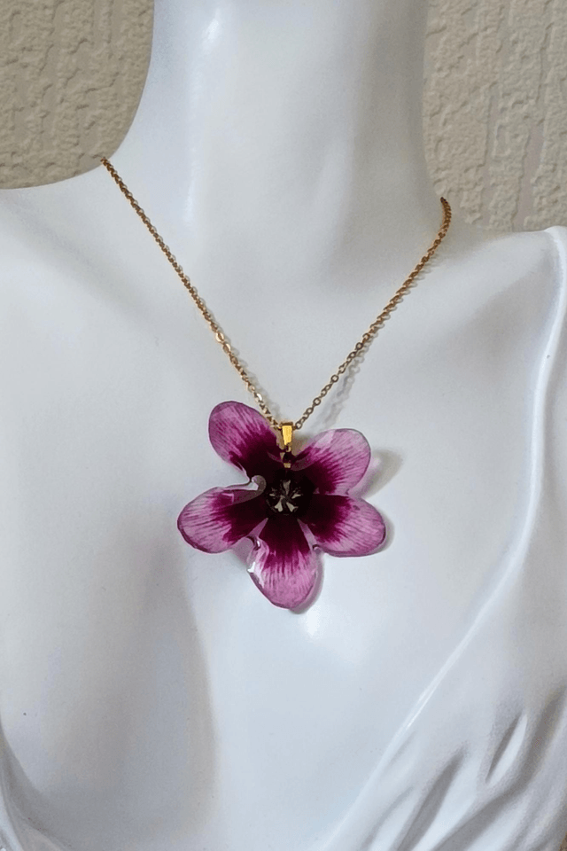 Collier Cyclamens 